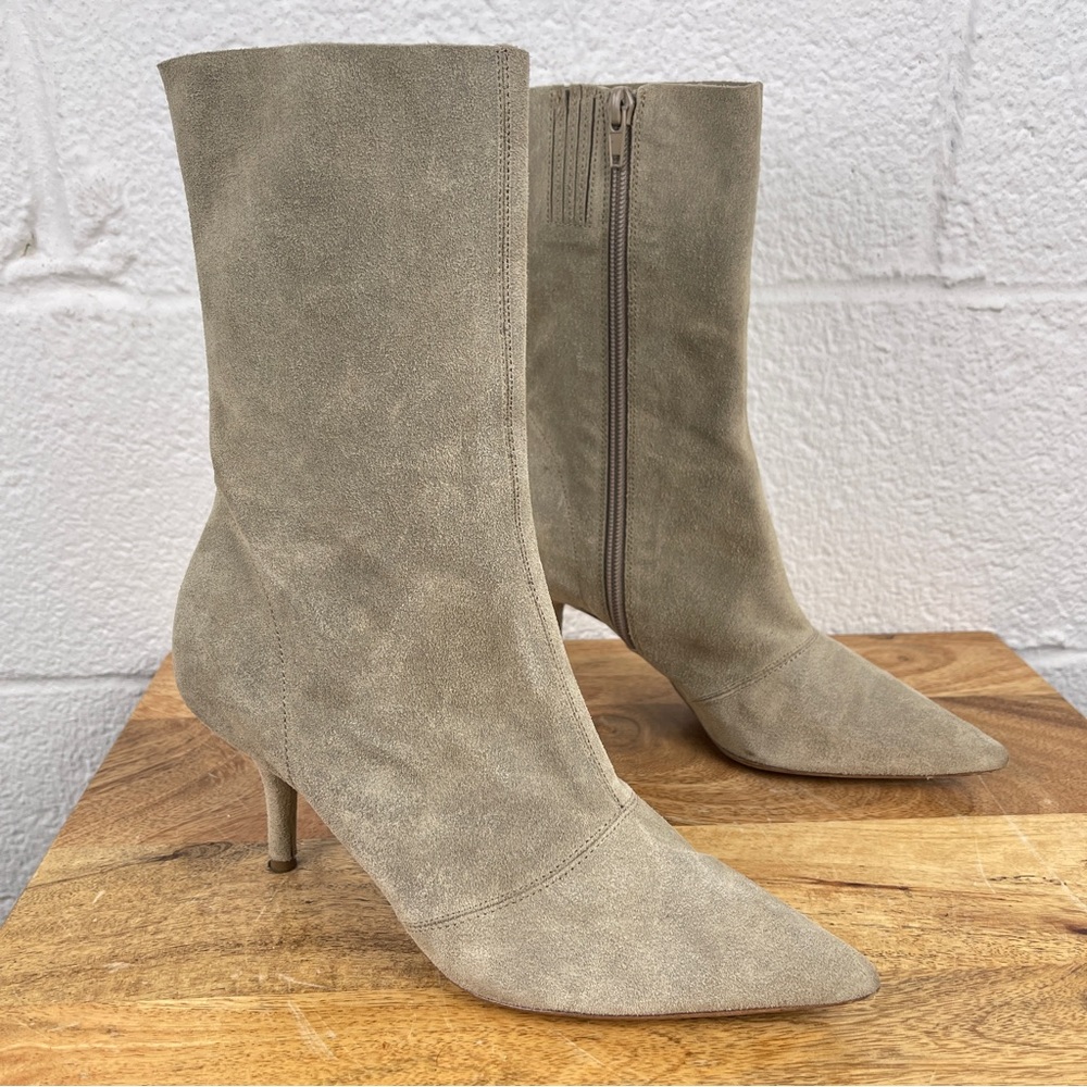 Yeezy Season 7 Suede Boots Size 36